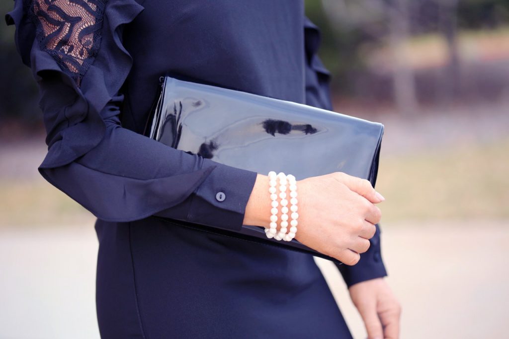 Hilary Kennedy Blog: // Pearl of a Girl with Hamilton Jewelry Triple Row Pearl Bracelet