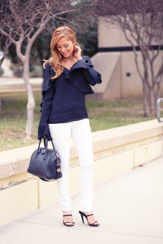 Hilary Kennedy Blog: // What to Wear with White Jeans